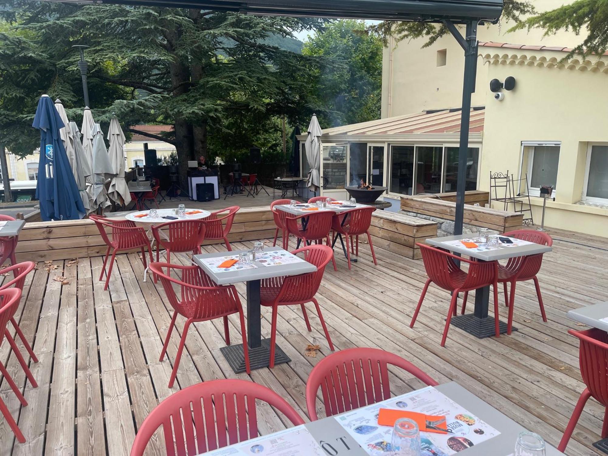 Logis Hotel & Restaurant Le Carnot Die Exterior foto